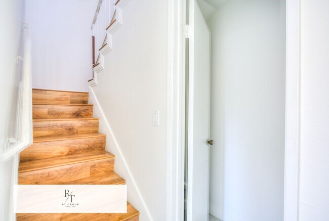 Building Photo - Walnut Valley Unified School District