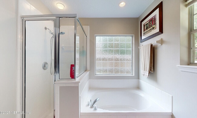 Building Photo - 9093 Fallsmill Dr