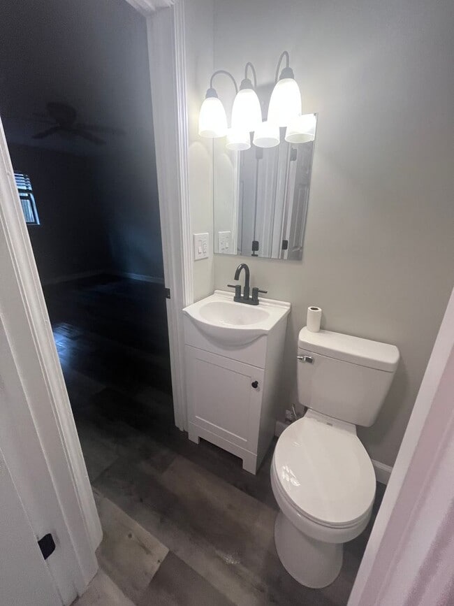 Building Photo - Freshly Renovated & Ideally Located -- You...