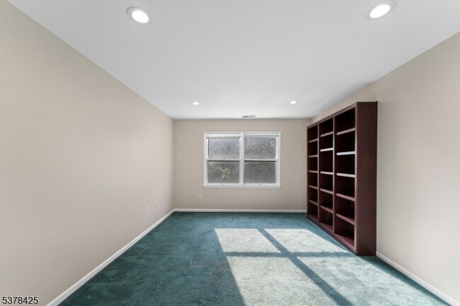 Building Photo - 300 Berkley Ave