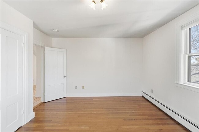 Building Photo - 686 Hope St