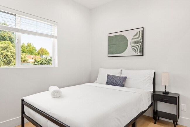 Building Photo - A 3 Bedroom apartment with ensuite bathrooms, common areas and a fully functional kitchen at 1736...