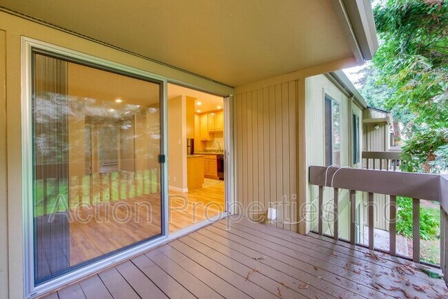 Building Photo - 505 Cypress Point Dr