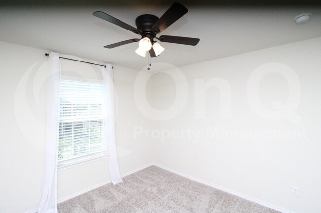 Building Photo - 5616 Cherrywood Wy
