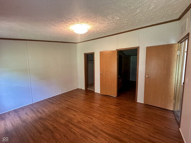 Building Photo - 6081 S County Rd 425 E