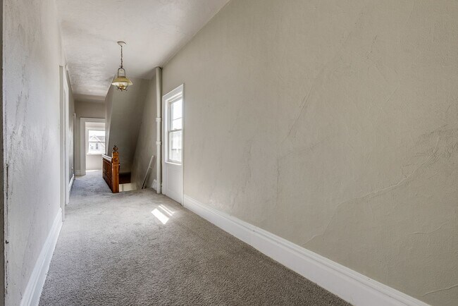 Building Photo - 1783 Arlington Ave