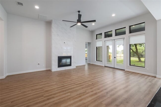 Building Photo - 1408 Logan Del Wy