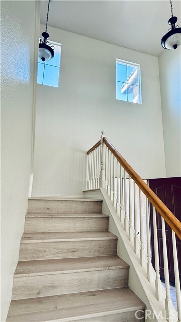 Building Photo - 6160 Fairlane Ave