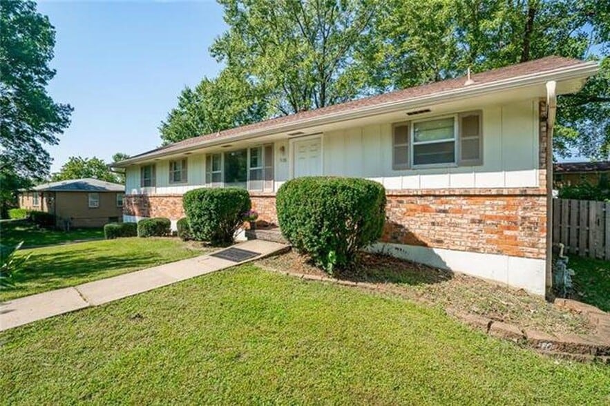 Front entrance, beautifully landscaped. - 7416 N. Central St.