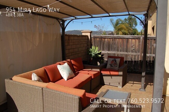 Building Photo - 954 Mira Lago Way