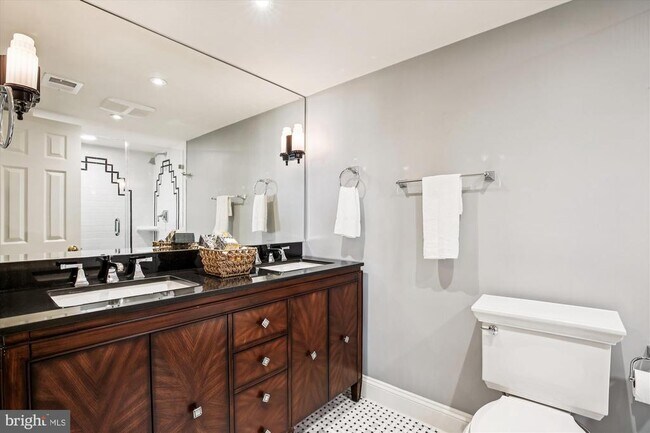 Building Photo - 9454 Newbridge Dr