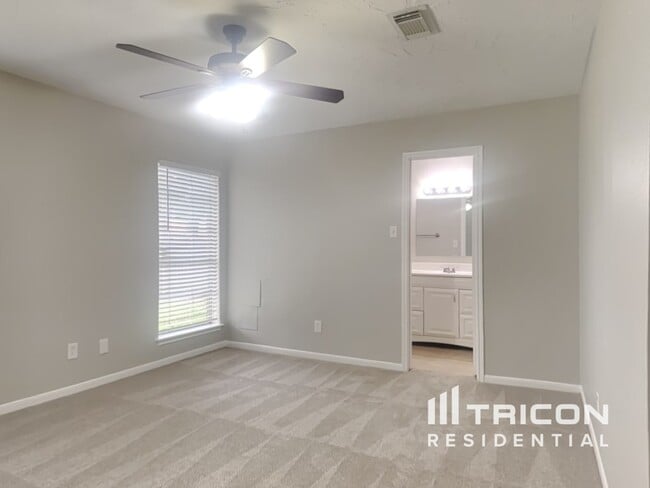 Building Photo - 23238 Briarcreek Blvd