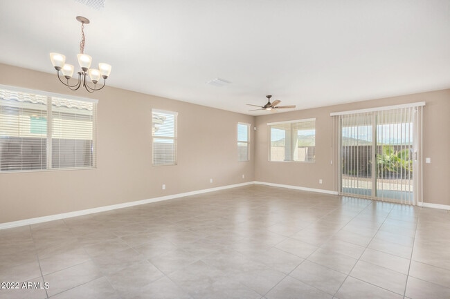 Building Photo - 8451 S 164th Dr