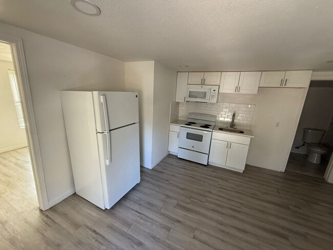 Building Photo - 302 MLK Dr