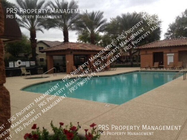 Building Photo - Just Listed !!