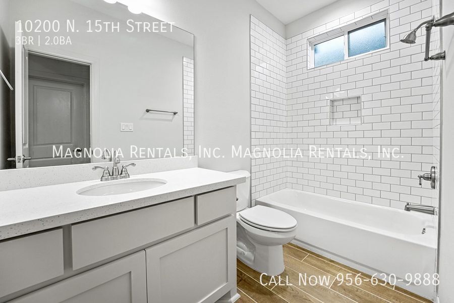 Building Photo - 10200 N 15th St