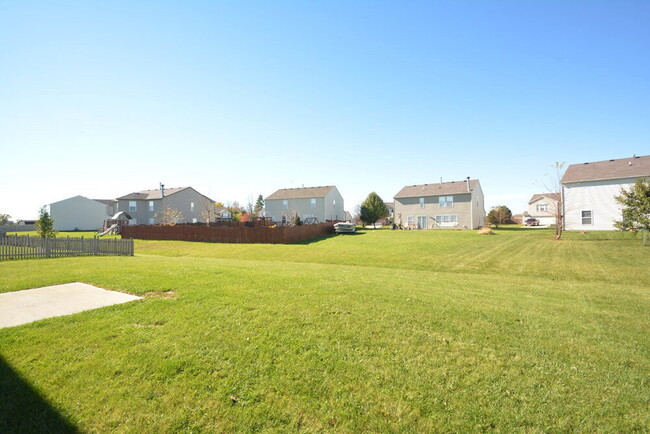 Building Photo - 5636 W Littleton Dr