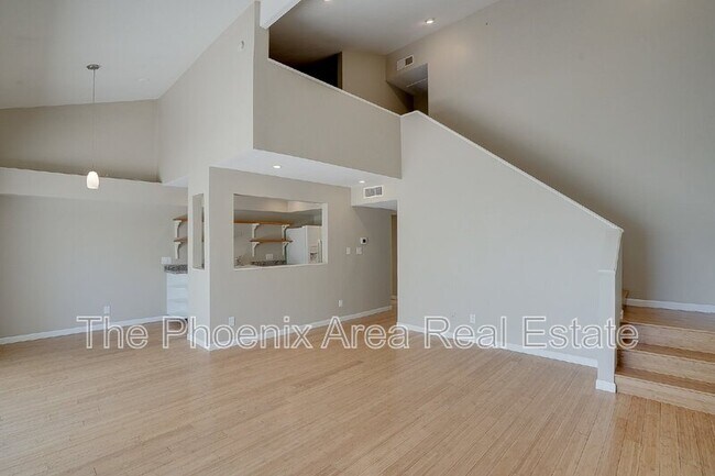 Building Photo - 1143 E Sandpiper Dr
