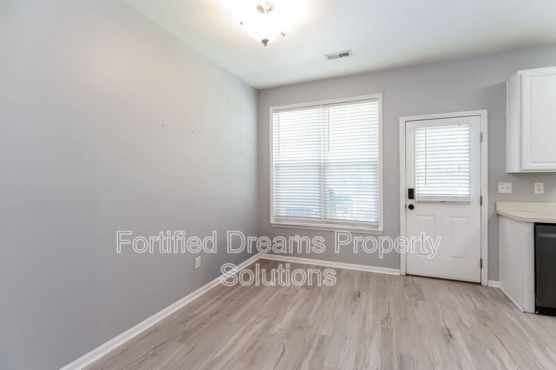 Building Photo - 4934 Sunset Ridge Ct