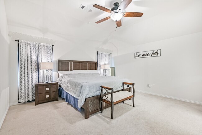 Building Photo - 3033 Broadhaven Dr