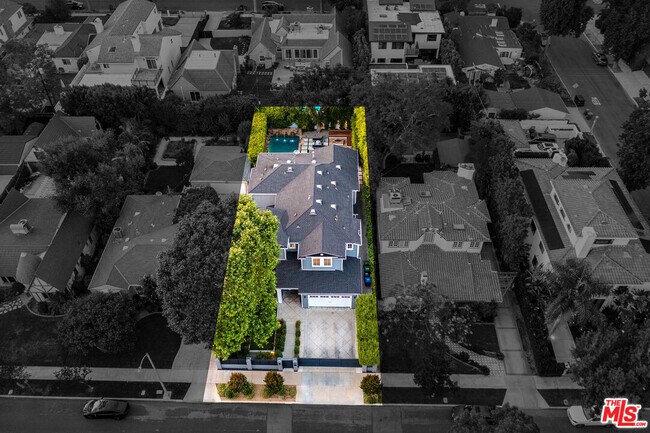 Building Photo - 10515 Whipple St
