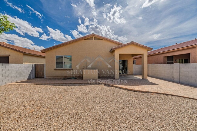 Building Photo - 44212 W Cydnee Dr
