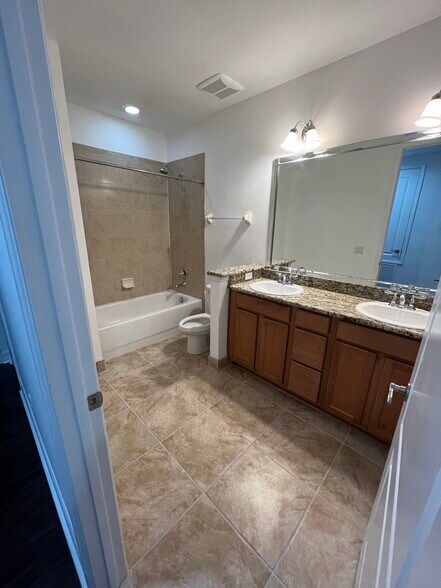 Building Photo - 10411 Belfry Cir