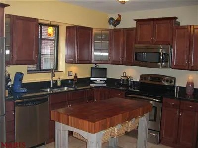 Building Photo - 6266 Loran Avenue