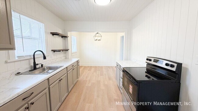 Building Photo - 2009 23rd St