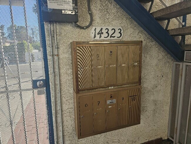 Building Photo - 14323 Haynes St