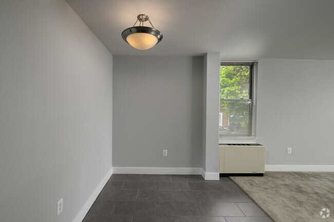 2BR, 2BA - 990SF - Dining - Dupont Towers