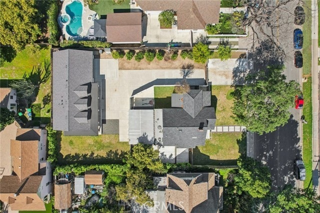 Building Photo - 230 S B St