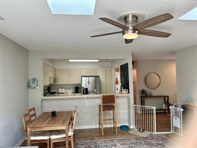 Building Photo - 3BR End Unit w/ Garage, Deck, Patio & 2 Fireplaces, Private fenced Backyard