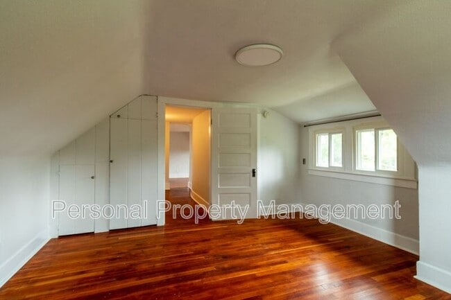 Building Photo - 1701 Franklin St