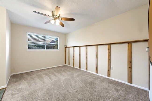 Building Photo - 4426 Jamaica Ln