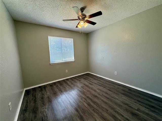 Building Photo - 1525 Lavendale Ln
