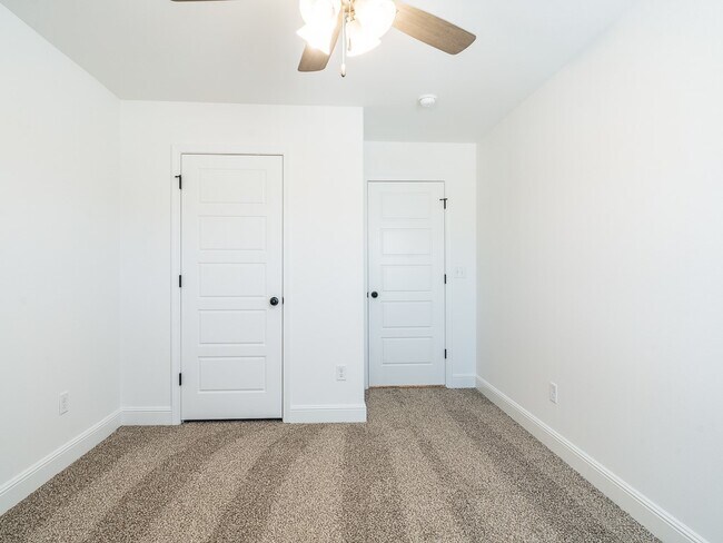 Building Photo - 2161 Wildflower Dr