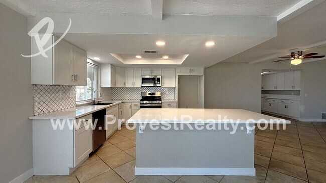 Building Photo - 18430 Niagara Dr