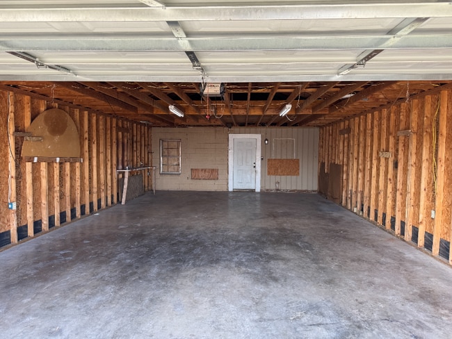 Building Photo - 3674 E Hwy 80