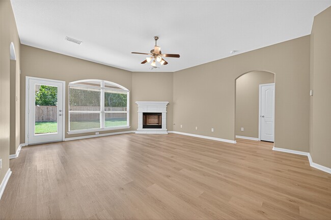Building Photo - 21511 Venture Park Dr