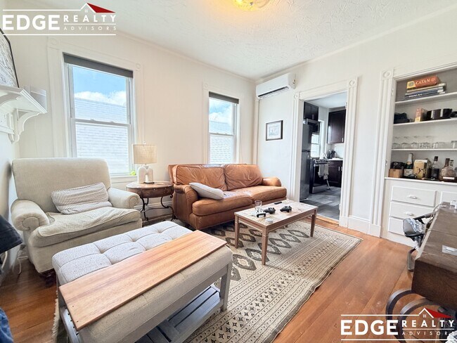 Building Photo - 33 Hancock St