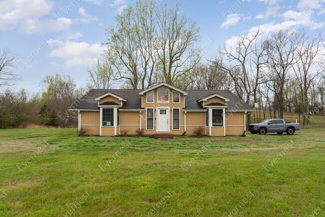 Primary Photo - 7929 Daugherty-Capley Rd