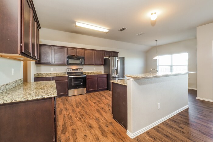 Building Photo - 300 Windmill Ct