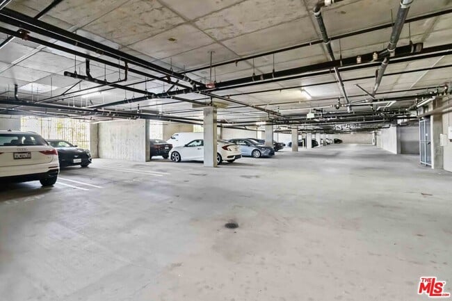 Building Photo - 4140 Glencoe Ave