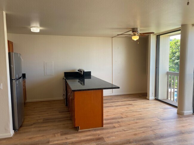 Building Photo - Two Bedroom Makaha Valley Plantation