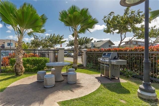 Building Photo - 469 Manawai St