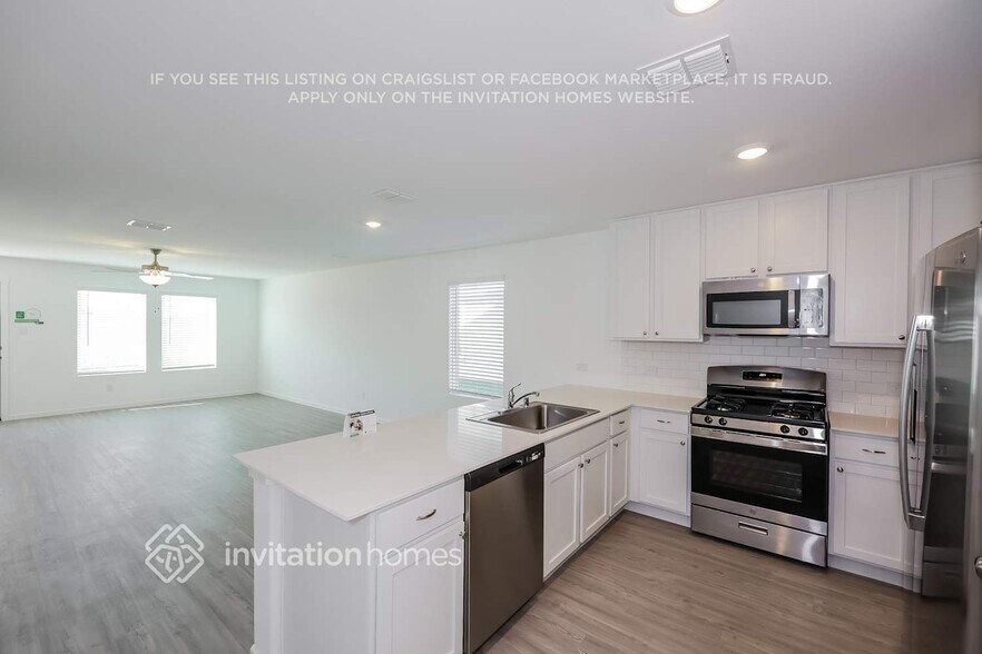 Building Photo - 10325 Tullamore Rdg Rd
