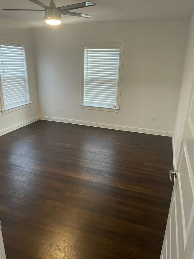 Building Photo - 4217 Curzon Ave