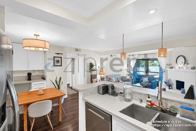 Building Photo - 15511 Sherman Way