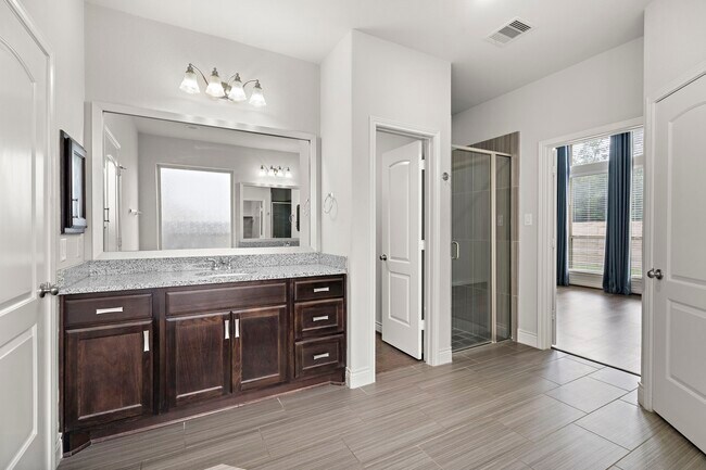 Building Photo - 3907 Pinecrest Peak Dr